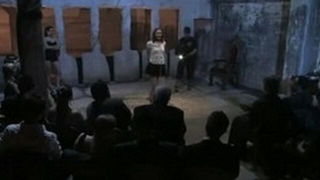 Публичное издевательство над рабыней