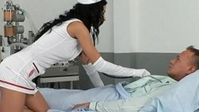 Пришел к доктору