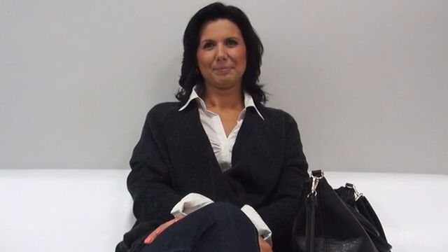 Зрелая баба соблазняет агента