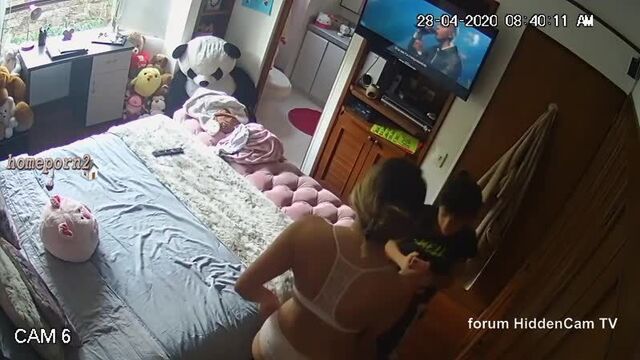 Когда у сына, мама порно звезда! ⭐️ Вы не представляете, что она вытворяет 