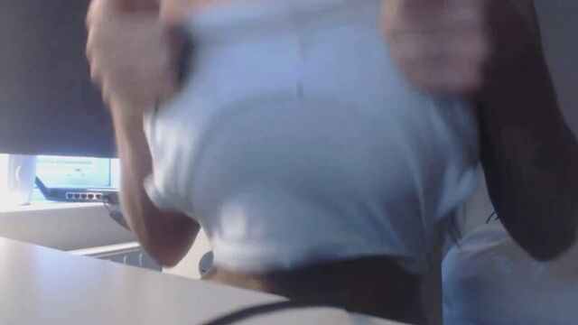 Супер сиськи Emelie Ekstrom, фитоняшка, секси big tits hard strip большая грудь порно [720p]