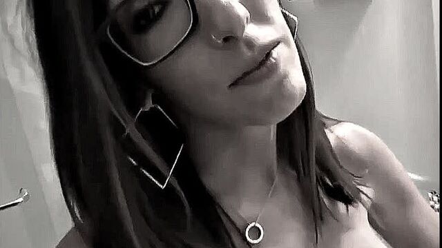 ПОРНО ИНЦЕСТ -- НА СЛЕДУЮЩИЙ ДЕНЬ ПОСЛЕ БЛИЗОСТИ С МАТЕРЬЮ - с русским переводом - Dava Foxx