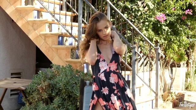 Порно красотка топ модель .