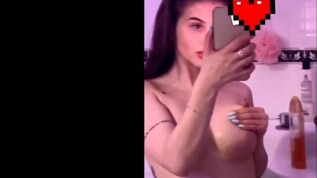 Илона Коринец слив