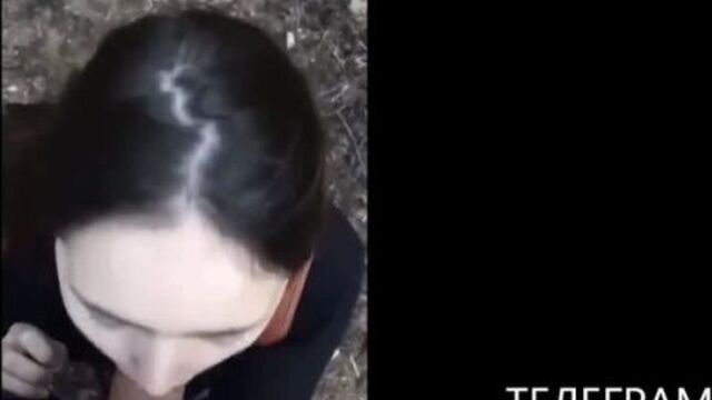 ТЕЛЕГРАМ @FANS_TG РАЗВЕЛ МОЛОДУЮ РУССКУЮ ДЕВУШКУ ТРАХНУЛ В РОТ МИНЕТ НА ПРИРОДЕ