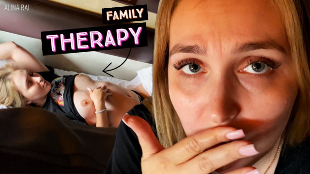 Так и знала, что спокойно подрочить не получится!