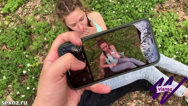Фотосессия и секс в лесу с русской девкой из деревни!