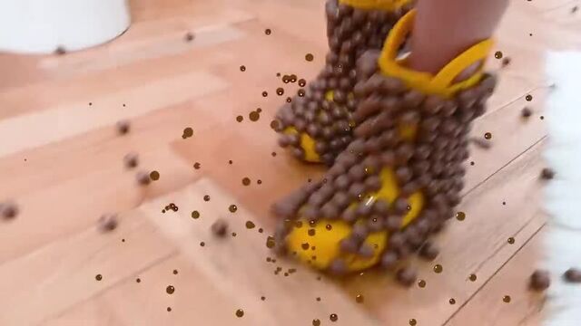 Макс и Катя продают мороженое