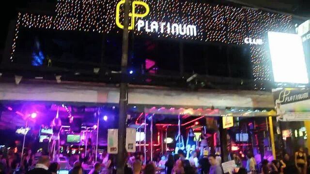 Bangla Road Phuket (улица красных фонарей)