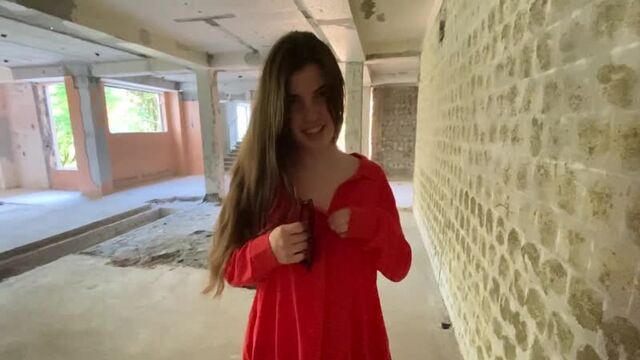 005 Babe with a Cool Ass Drank all the Sperm at a Construction Site_AnnaMMara_1080p