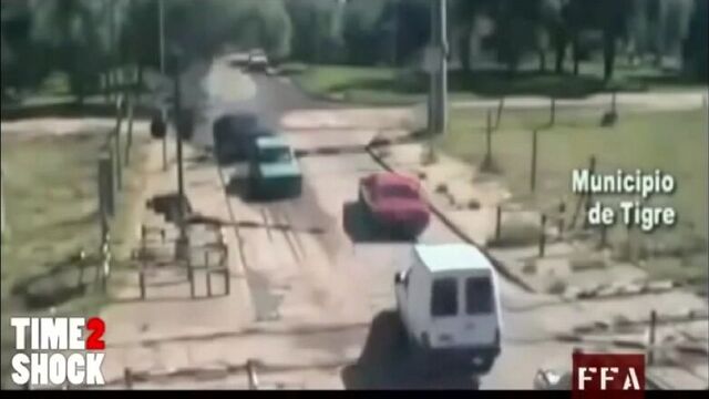 Поорно молодая мама трахнула сына порево секс не порно не эротика