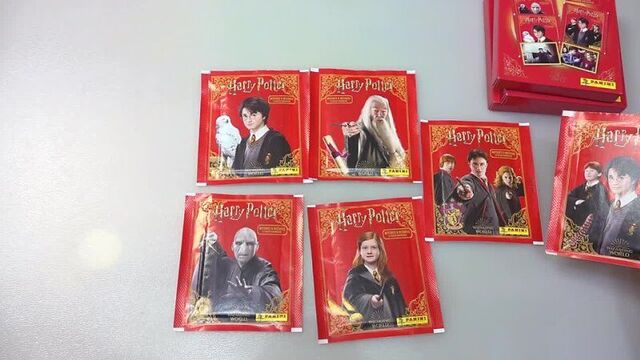 [Закупыч Обзорно-развлекательный] Слив фоток Гарри Поттера! Panini альбом РУКОВОДСТВО ДЛЯ МАГОВ И ВОЛШЕБНИЦ