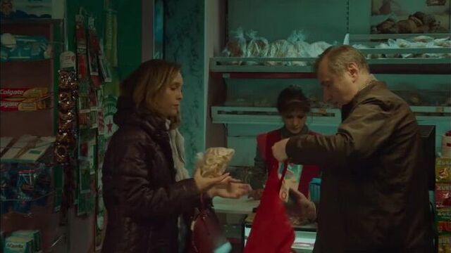 Продукты 24 / Снег летел вверх - фрагменты фильма (эпизод изнасилования в подсобке)