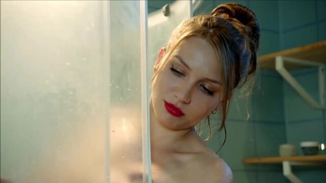 Обнажённая Валерия Федорович - «Кухня» (сериал, 2012-2016)