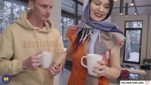 Isadora (47) Martin Spell (23) - Hairy cougar Isadora seduces a toyboy in her winterhome