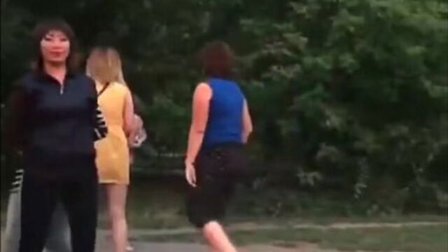 В Алматы проститутки подрались на глазах у клиентов за неподеленное место