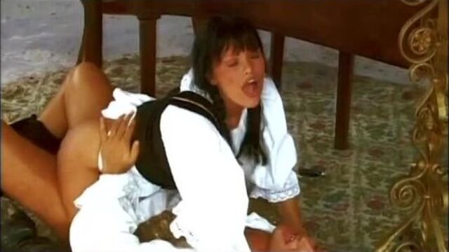 Tania Russof (Таня Русова) Русская порно актриса 90-е сцена из фильма Татьяна секс минет анал