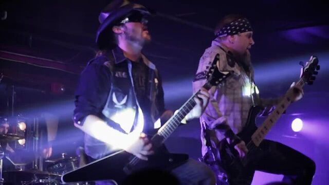 Texas Hippie Coalition - Turn It Up (official) (секси клип музыка sexy music video clip explicit метал metal) HD