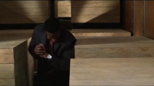 Удалённая сцена №4 из фильма Час Пик 2