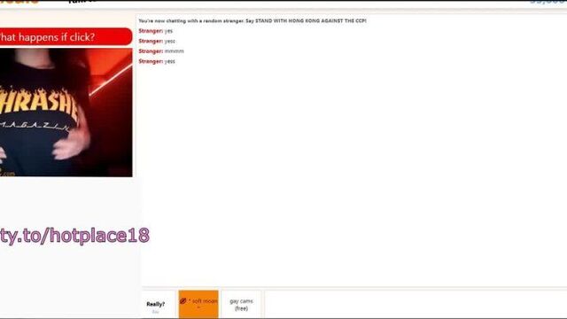 Стройная студентка крутит попкой в сетку в чат рулетке onlyfans,слив,teen,вирт,видеочат,чатрулетка,домашнее,вписка,вебкам,sex,SW