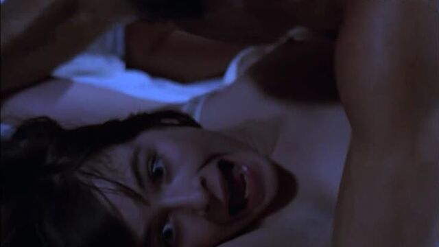 сексуальное насилие(изнасилование,rape) из фильма: Пансион страха(Pensione Paura) - 1977 год, Леонора Фани