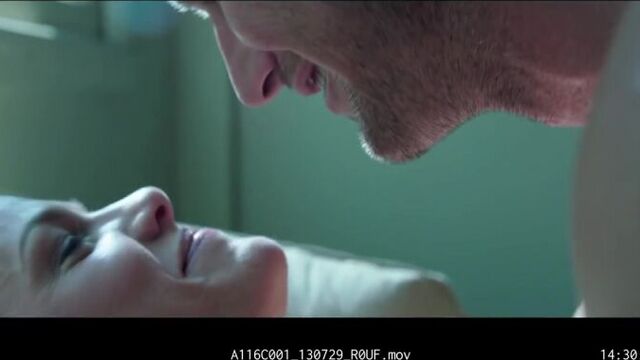 Вот так вот и снимаются эротические сцены в голливудских фильмах. На видео -бэкстейдж из картины "Драйвер на ночь".