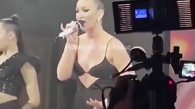 Бузова снова стала посмешищем