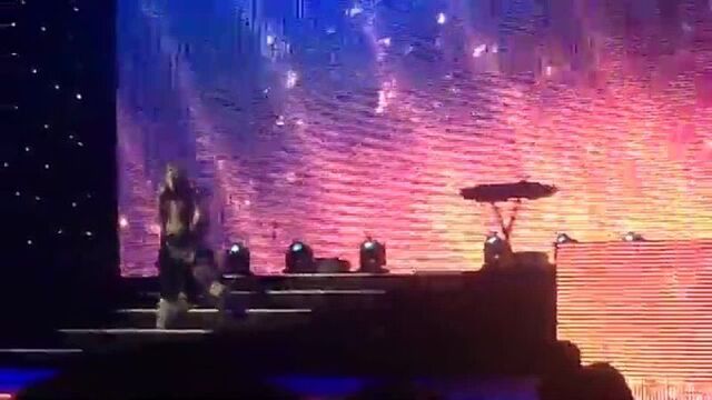 Жанар Дугалова "Ән мен әнші" концерті