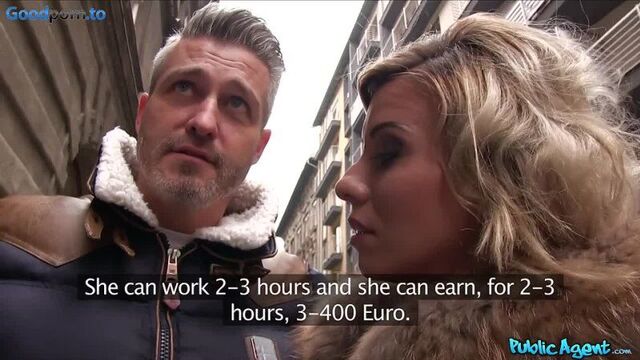 Vicky Love Public Agent