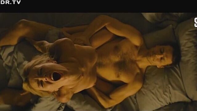 Катя Кузнецова голая секс в ериале Вампиры средней полосы