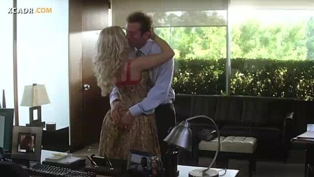 Голая Скарлетт Йоханссон