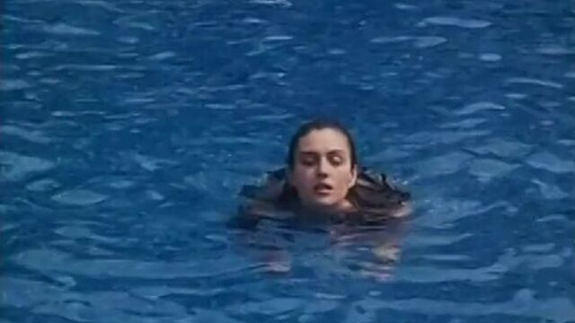 Голая Моника Белуччи в молодости