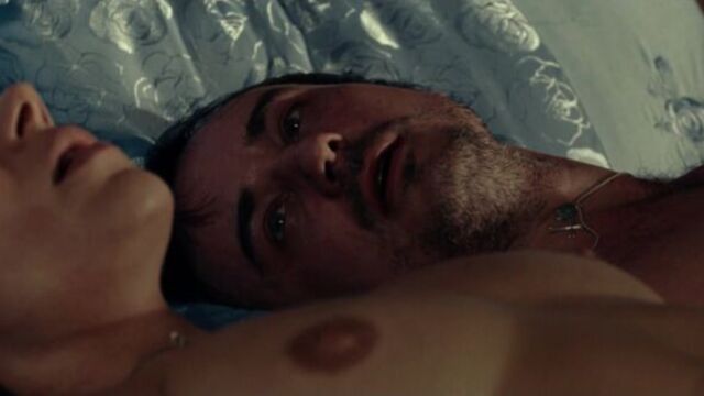 Екатерина Редникова голая в фильме «Дом» (2011)