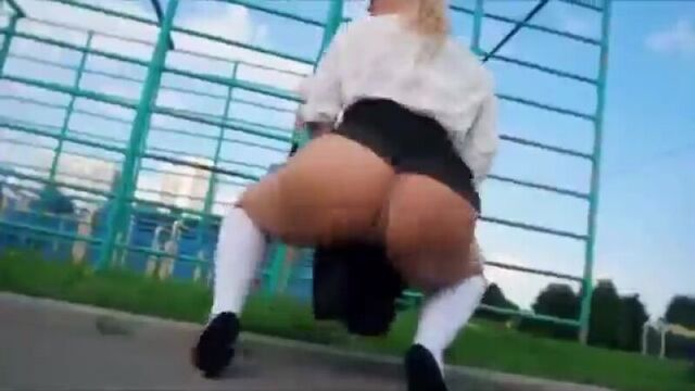 Мужик красавицу Шанель Престон (Chanel Preston) драл в доминирующей манере