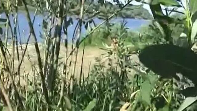 секс на речке скрытая камера