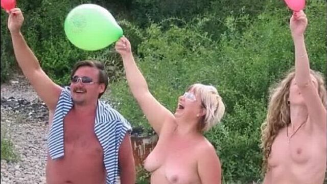 Фото нудистов в видео