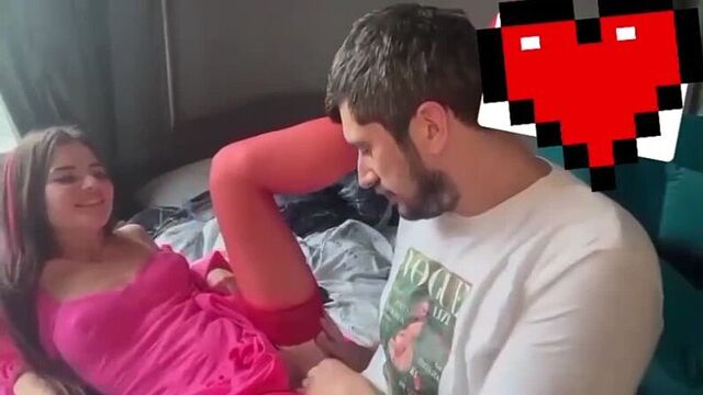 Паша Техник делает куни