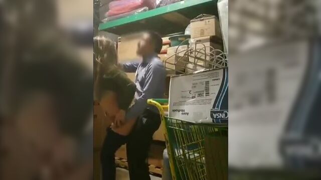 Скрытая камера в подсобке, начальник трахает подчинёную, домашнее порно, секс, boss fuck, spy cam sex, amateur, security camera