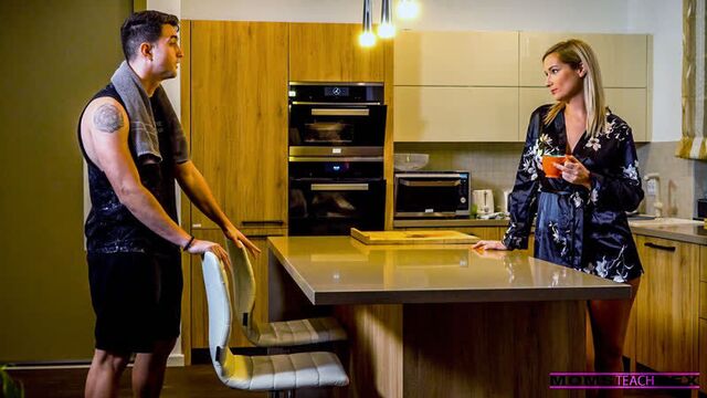 Sharon White & Jimmy Bud - Stepmom Is Too Sexy - MOMSTEACHSEX.com