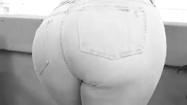 Ashley Alexiss Plus Size Model - LOVE your BODY