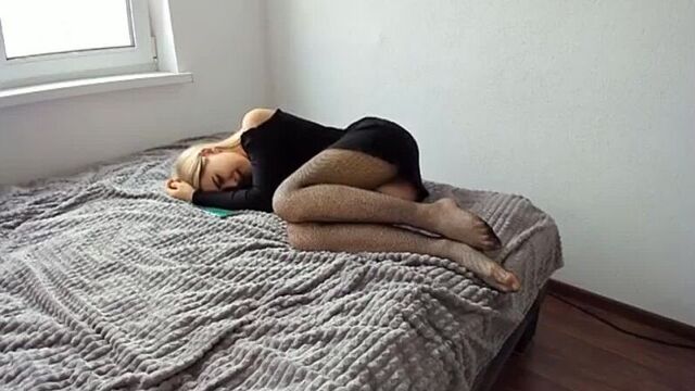 Домашнее порно сделал массаж и выебал .mp4