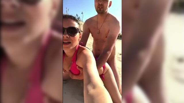 Моя любимая жена трахается с турком на пляже. Секс порно измена анал минет шлюха свингеры sexwife cuckold bbc ебут групповое