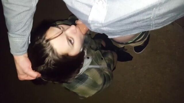 Отсос на улице