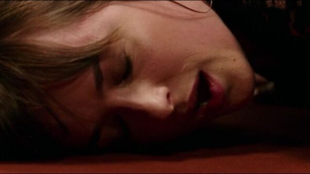 Секс на бильярдном столе.