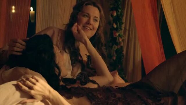 Сексуальные - Эротические кадры из фильма Спартак 