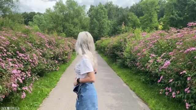 #462. Секс с красоткой Евой в парке.