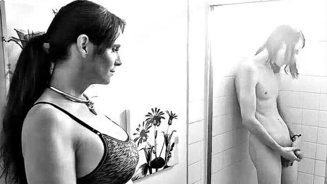 ПОРНО ИНЦЕСТ -- МАТЕРИ НУЖНО БЫЛО ВЫПИТЬ ЧТОБЫ РЕШИТЬСЯ НА ИНЦЕСТ С СЫНОМ