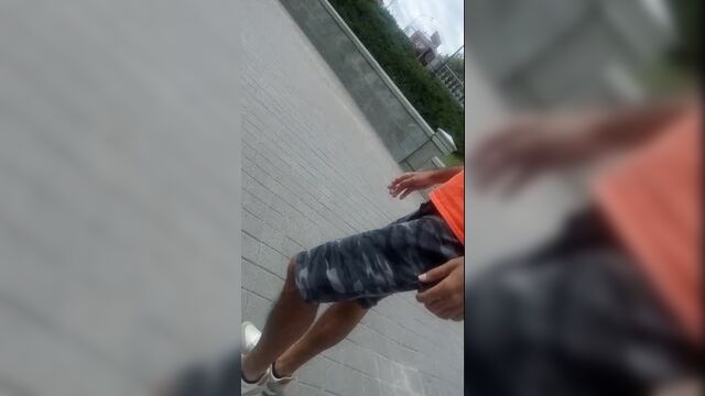 Турецкий секс-турист пикапит девушек на улицах Минска