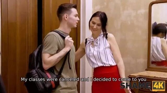 ПАРНИШКА ТРАХНУЛ ПОДРУГУ МАТЕРИ - ИНЦЕСТ ПОРНО - ПОРНО СО ЗРЕЛЫМИ ЖЕНЩИНАМИ - МИЛФА - MILF