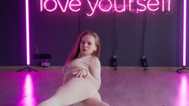 Хай Хилс. Ира. Кутузовская. Школа танцев в Москве - DaDaDance.